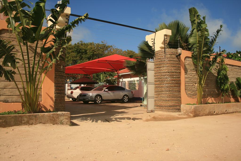 The Bright Star Resort เดียนีบีช ภายนอก รูปภาพ
