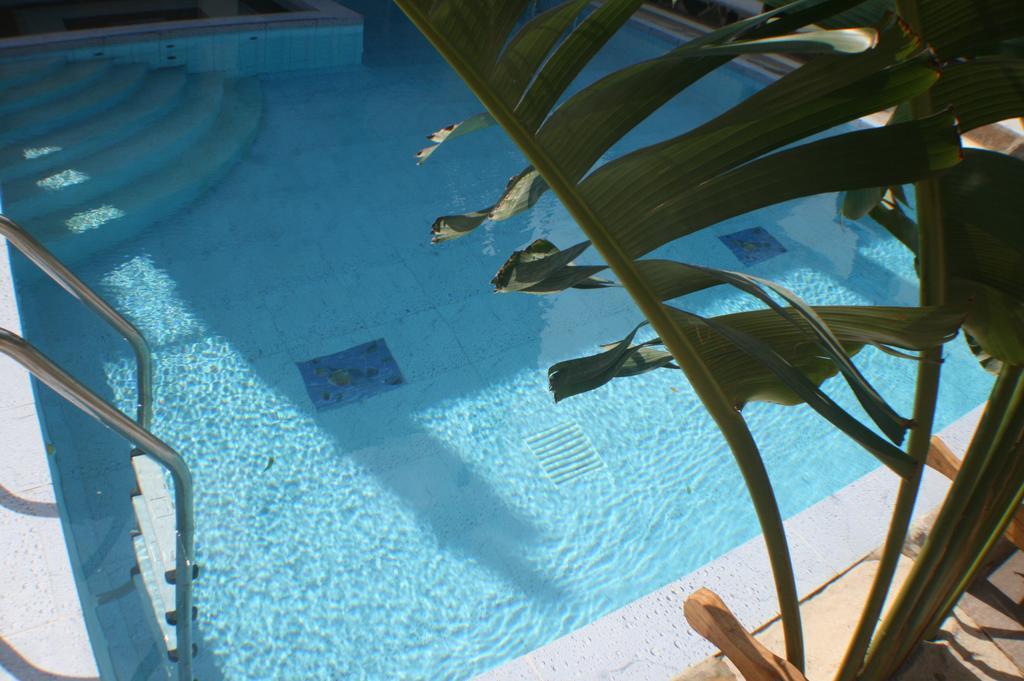 The Bright Star Resort เดียนีบีช ภายนอก รูปภาพ