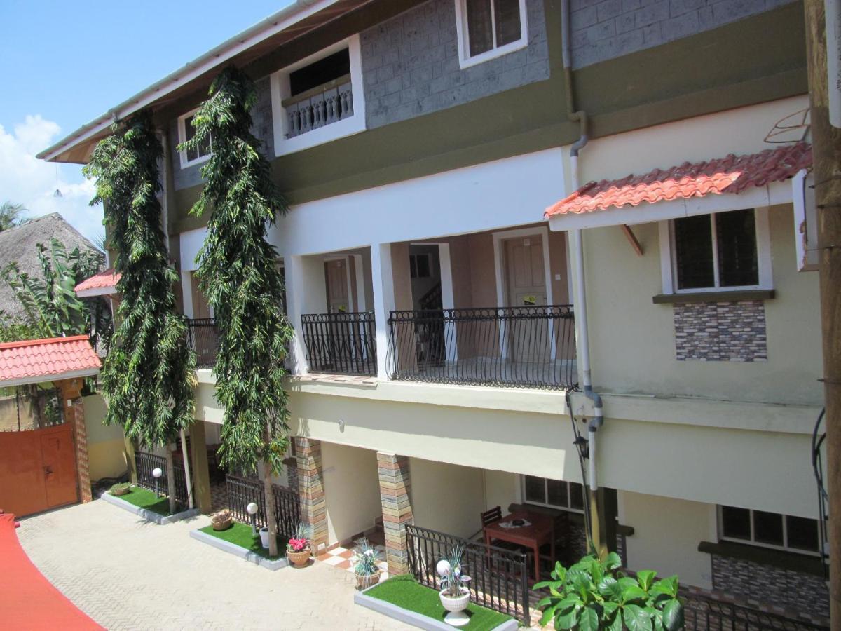The Bright Star Resort เดียนีบีช ภายนอก รูปภาพ